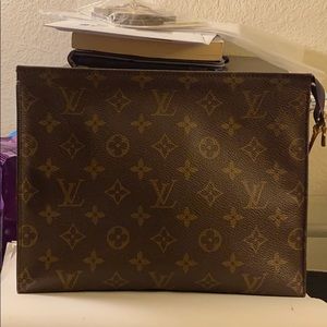 LOUIS VUITTON Monogram Toiletry Pouch